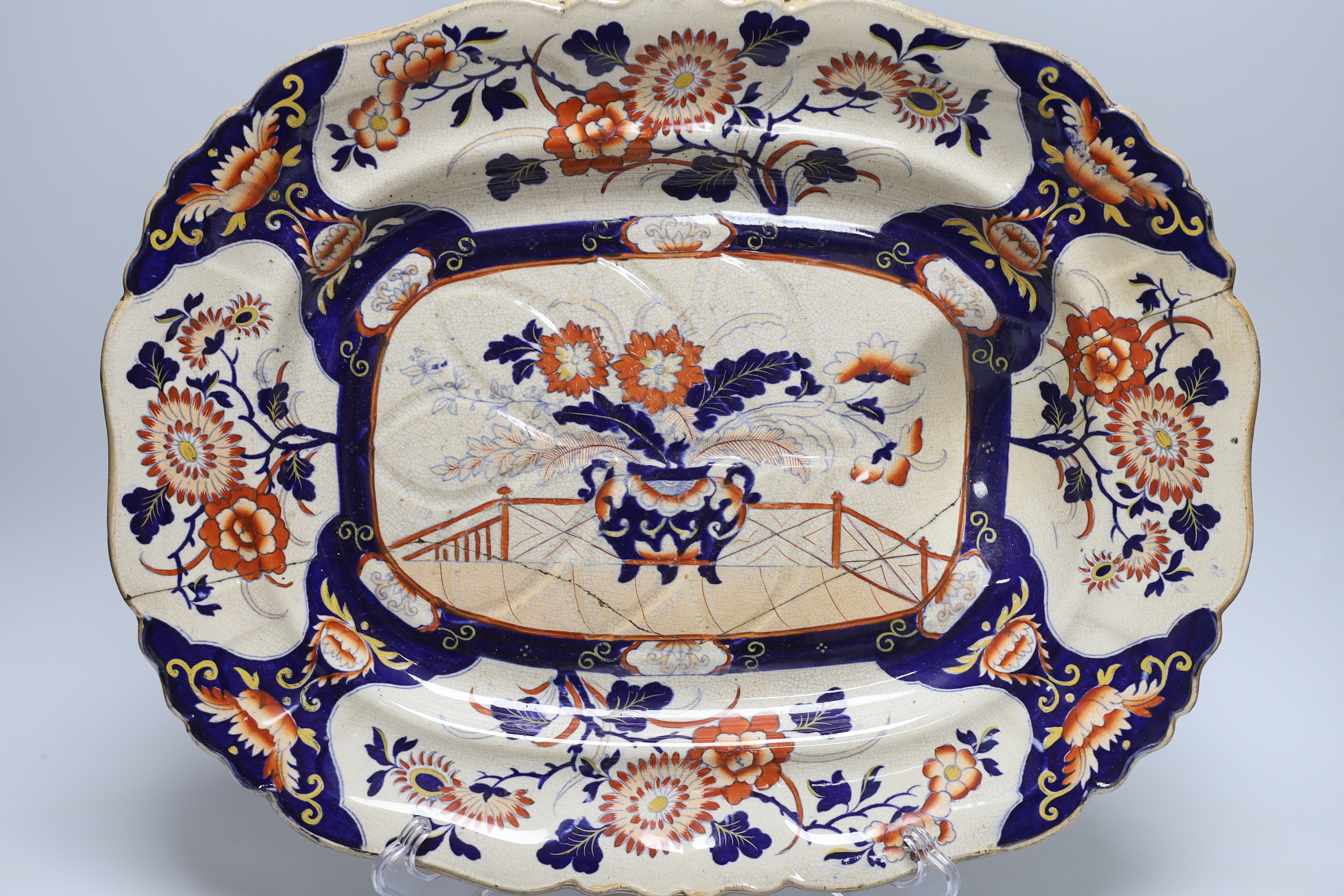 Three pieces of 'ironstone' China